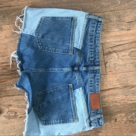 Urban outfitters patch shorts low rise 28 - Picture 2 of 3